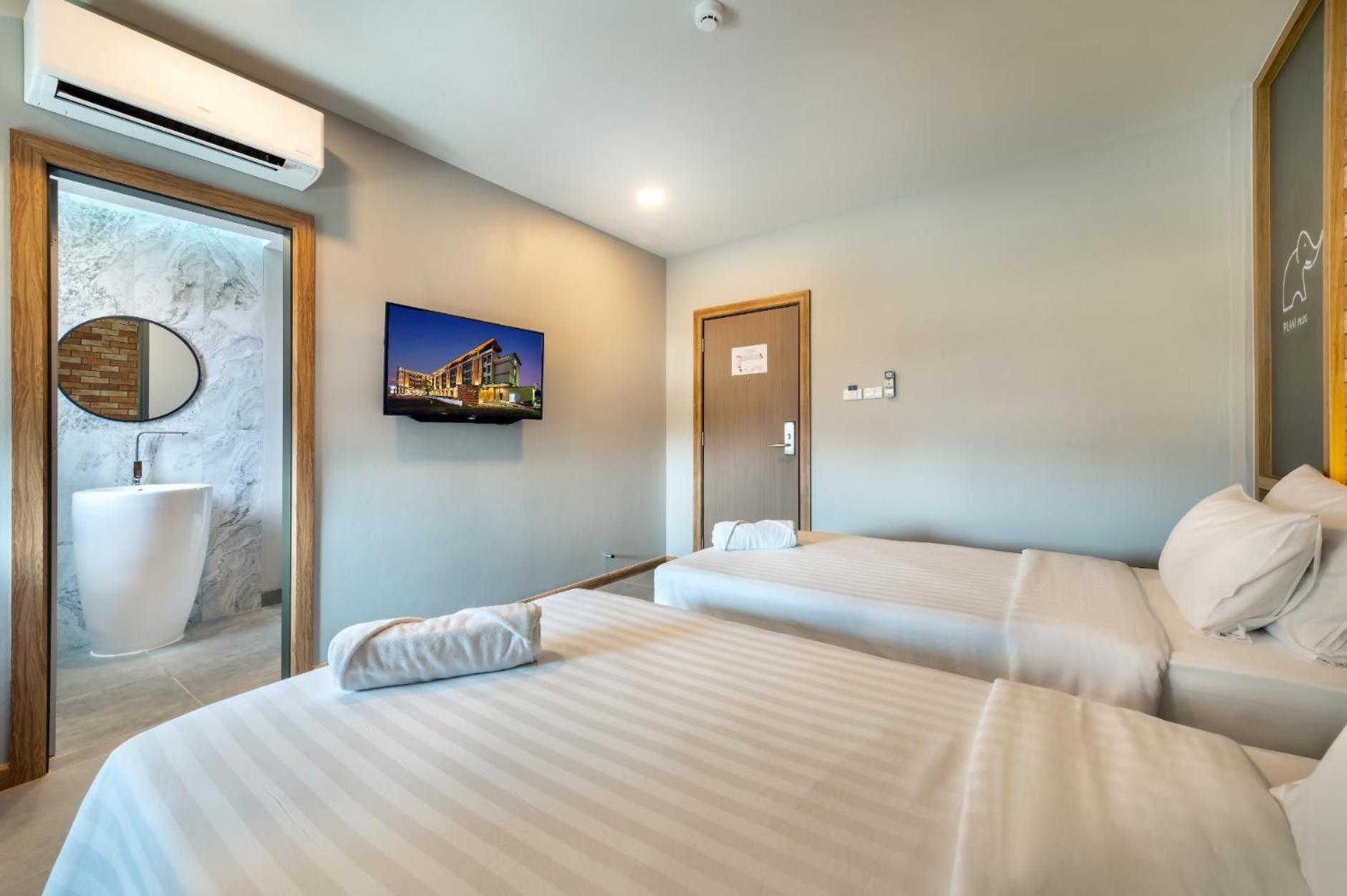 Plaai Plus Hotel ระยอง ภายนอก รูปภาพ