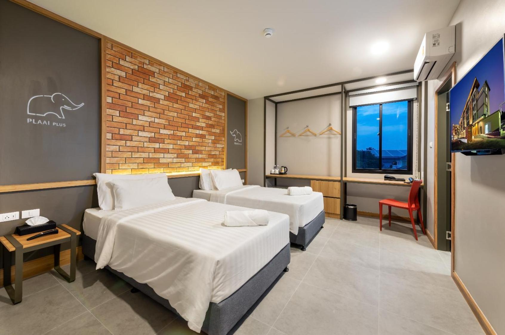 Plaai Plus Hotel ระยอง ภายนอก รูปภาพ